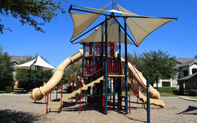 Carmel Apartments - Tent