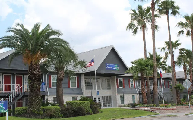 Northwest Corners - Leasing office