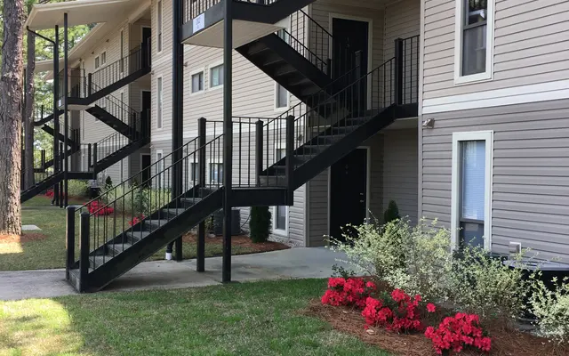 Lake Claire Apartments