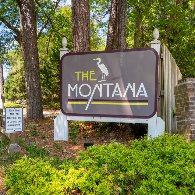 The Montana Apartments - Grass, Outdoors, Park