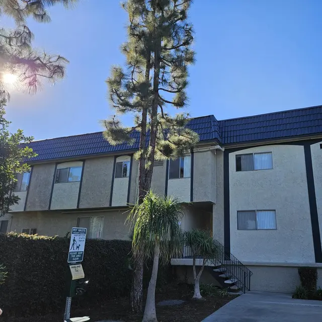 Casa de Granada Apartments - Housing, House, Row House