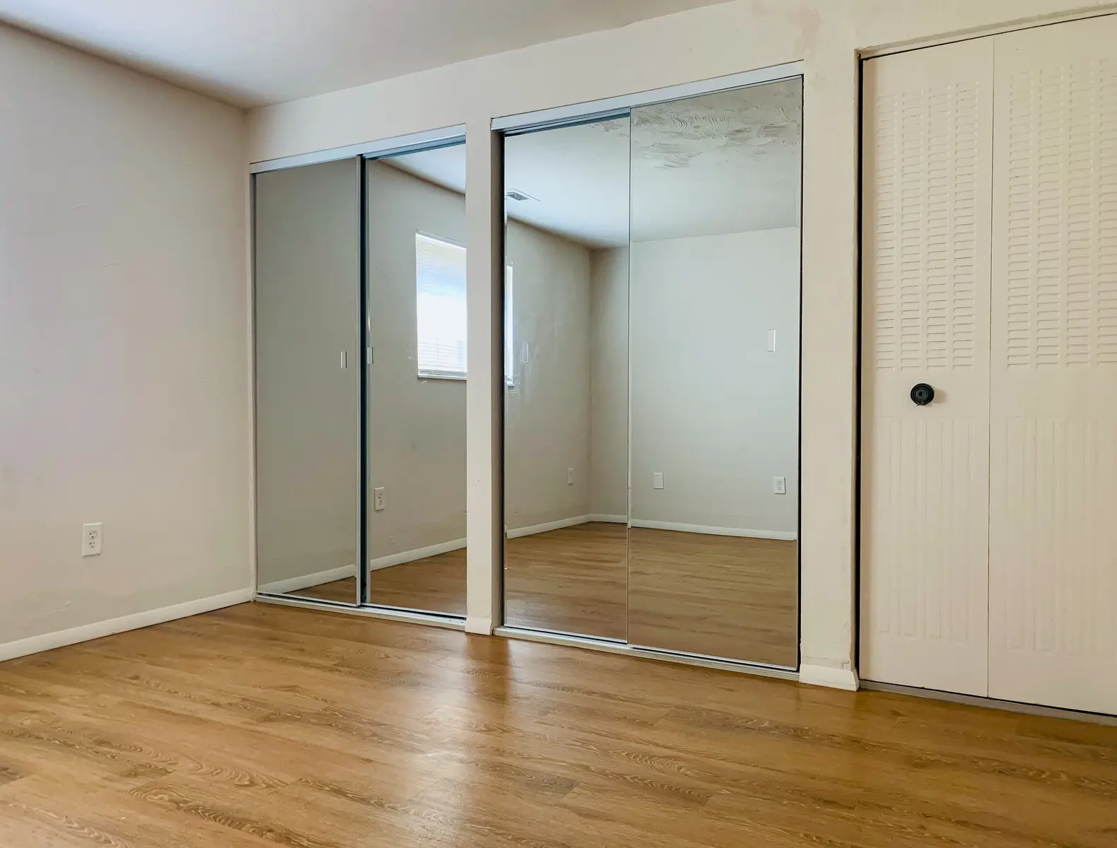 Nantucket Cove - Door, Wood, Floor