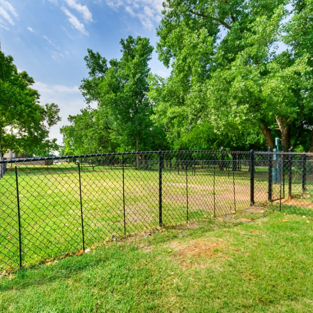 Woodrun Village Woodrun Village - Yard, Fence, Nature