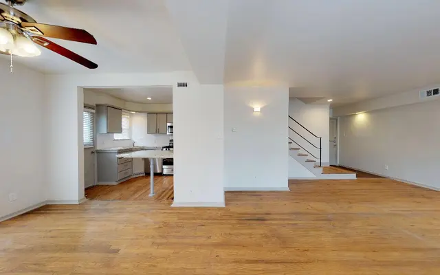 6015 Reiger - Wood, Floor