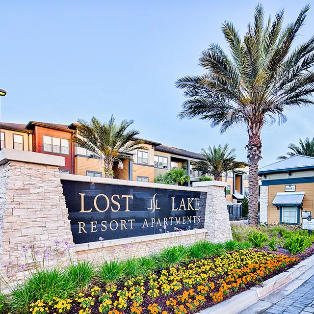 Lost Lake - Path, Building, Villa