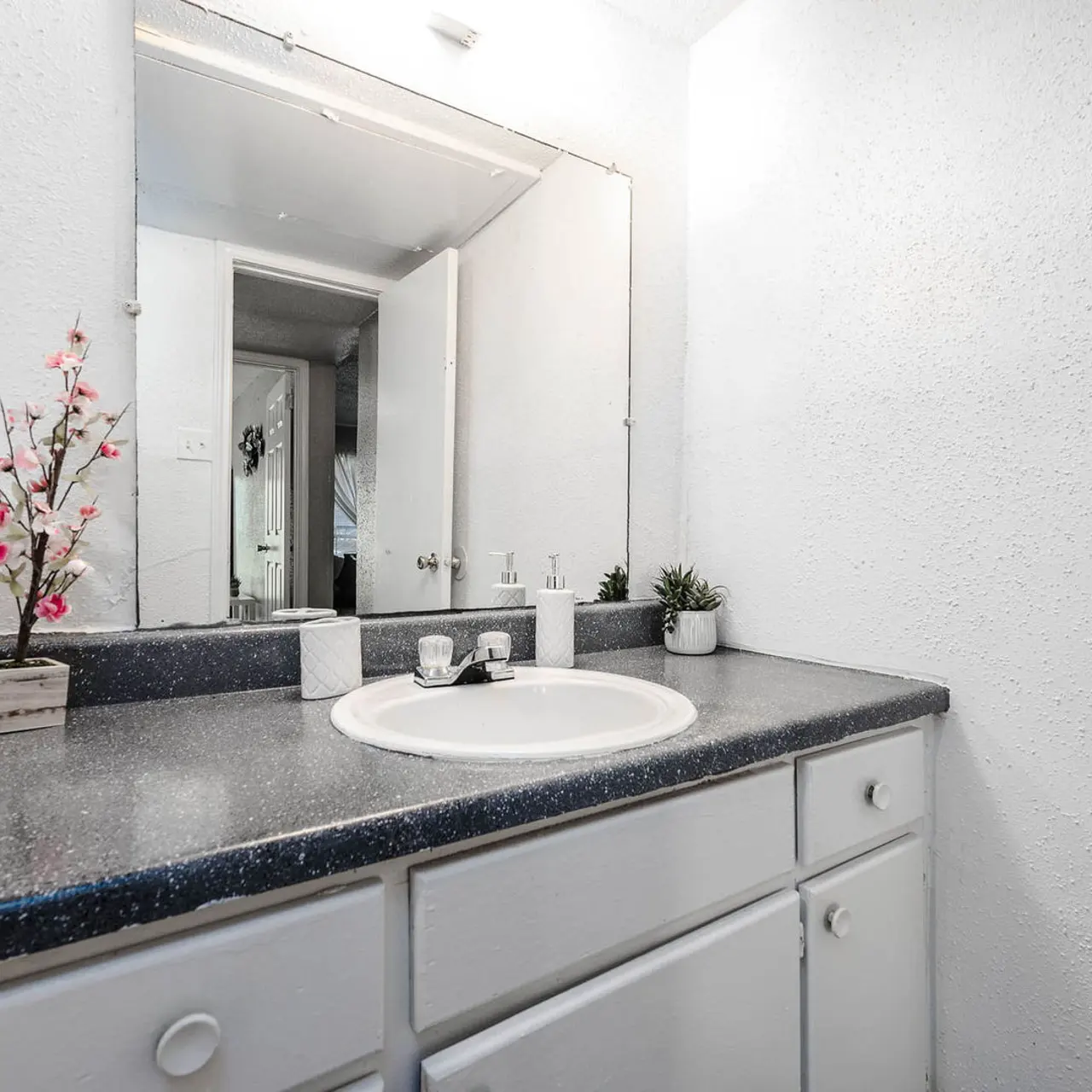 Vista Del Rey Apartments - Jar, Vase, Plant