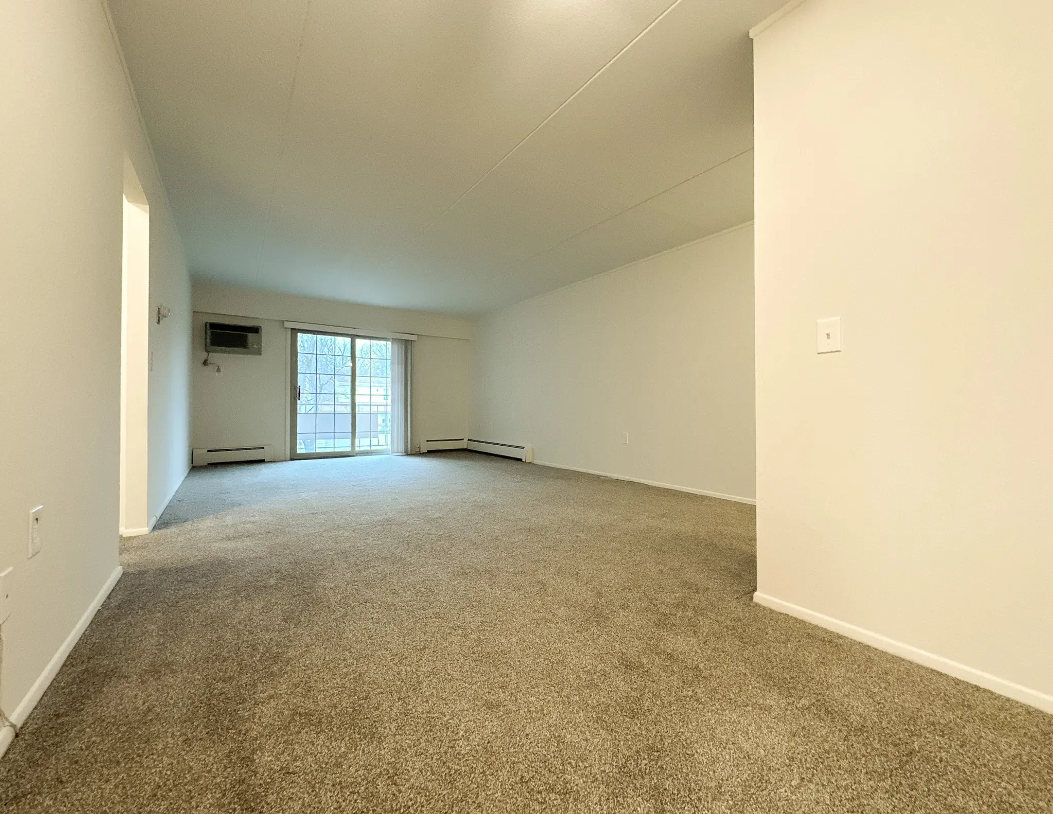 Fairview Park Manor - Floor, Flooring, Corner