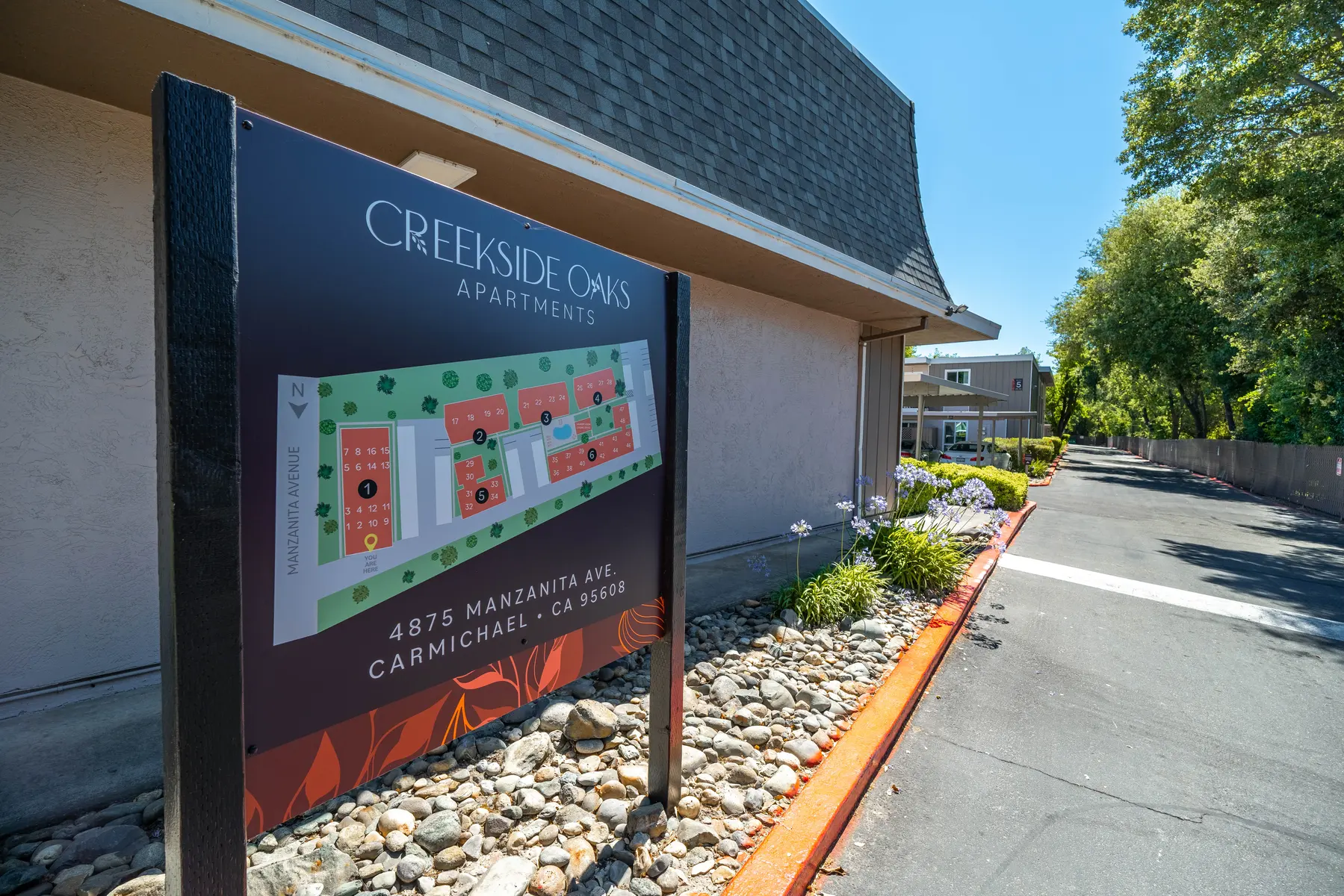 Creekside Oaks - City, Road, Street