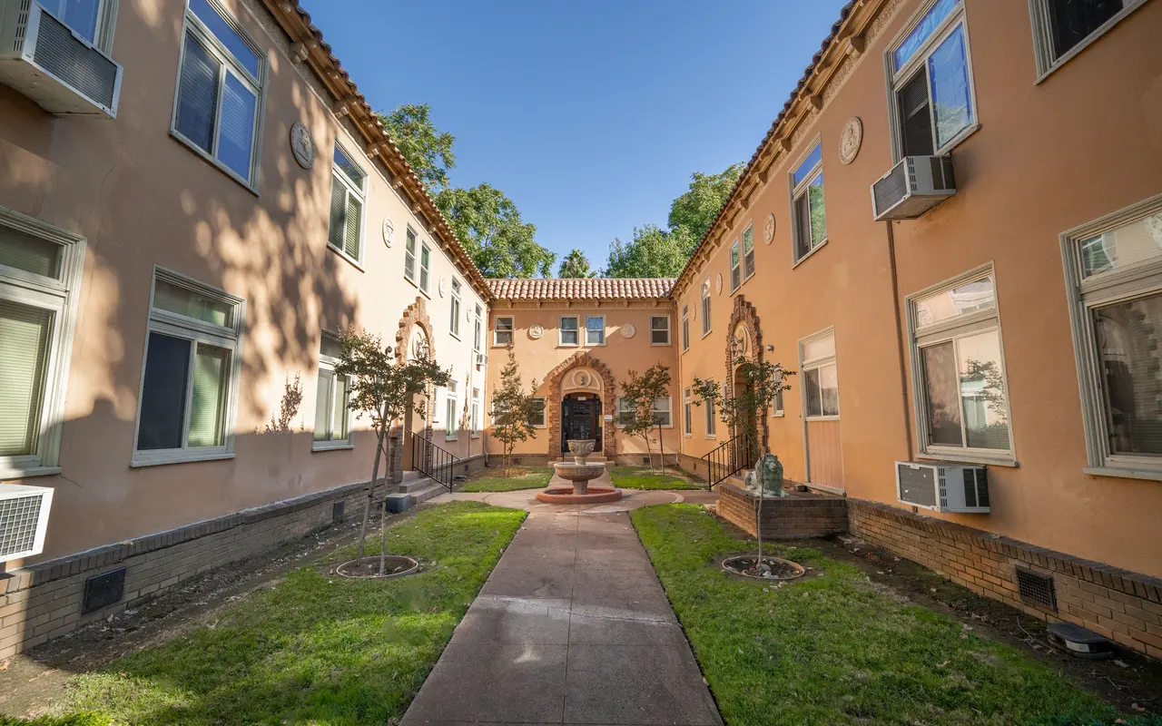 Casa del Rey and Courtyard - Neighborhood, City, House