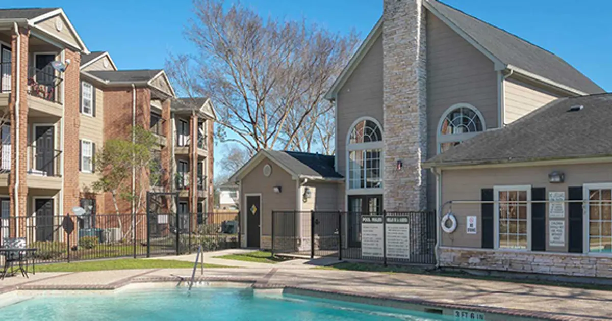 Bellfort Pines in Houston, TX