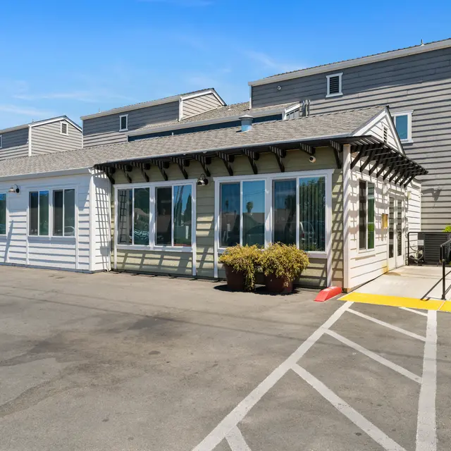 Southwind Court Apartments Southwind Court Apartments - Plant, Suburb, City