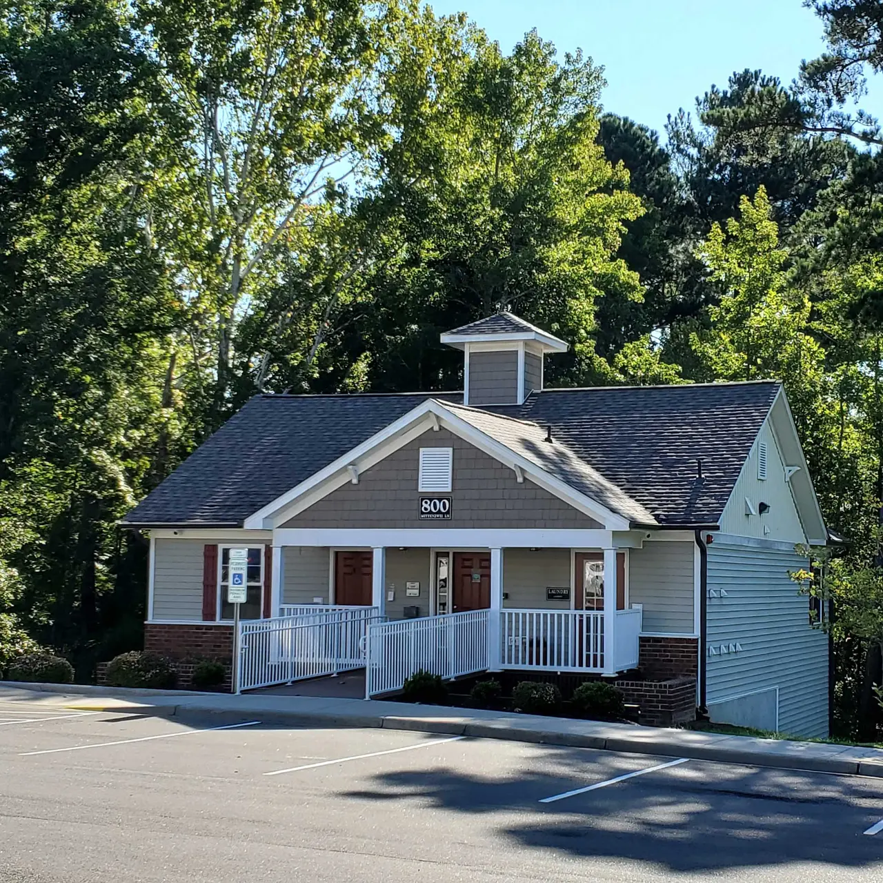 Jakes Ridge - Housing, Cottage, House