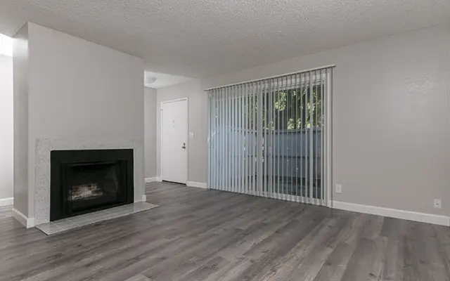 Riverbelle Park - Floor