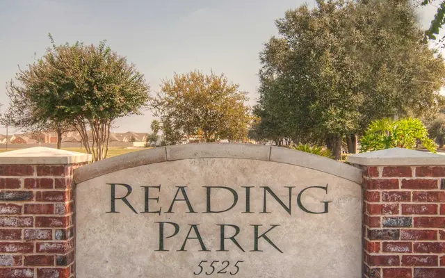 Reading Park - Entrance
