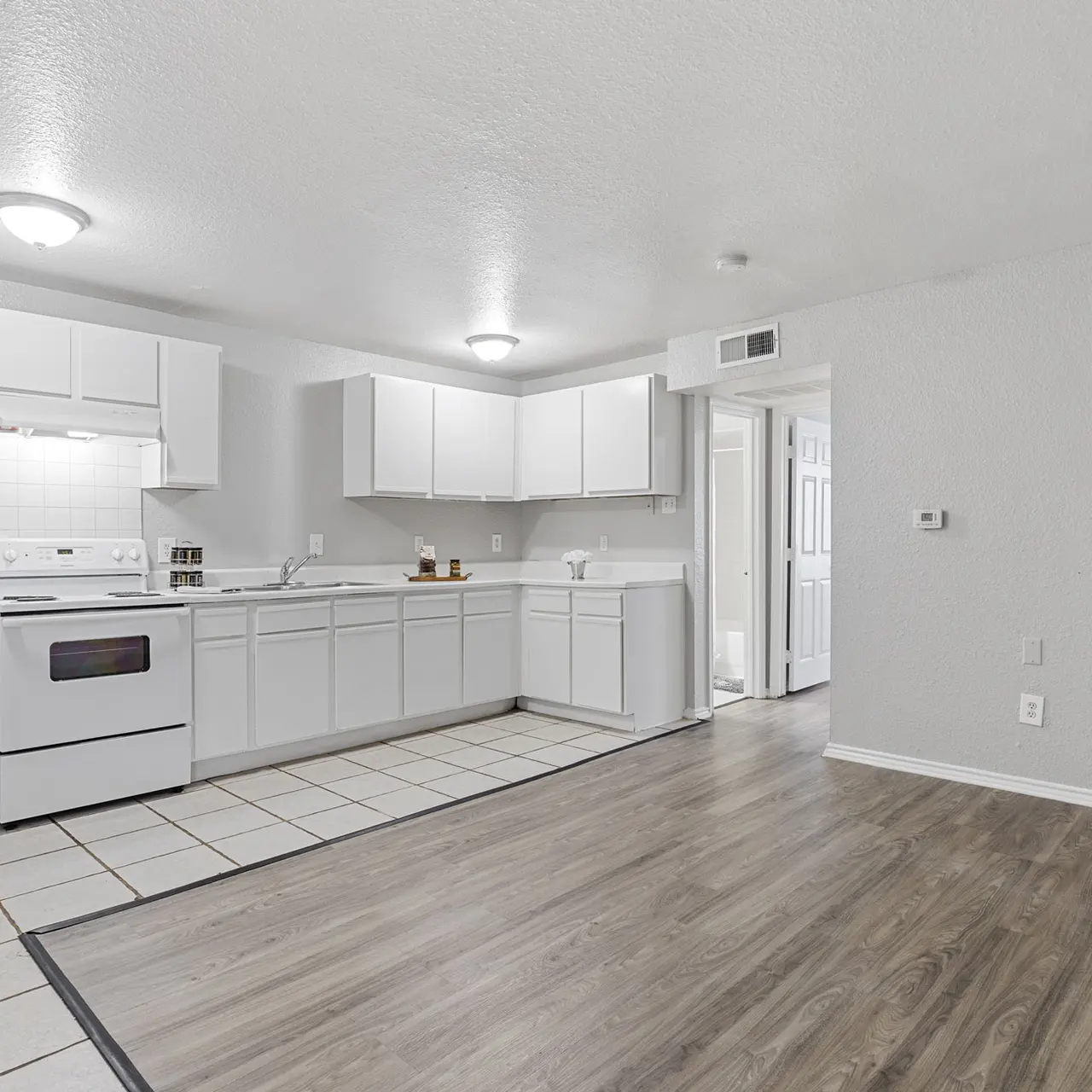 Cantera Crossing - Flooring, Indoors, Room