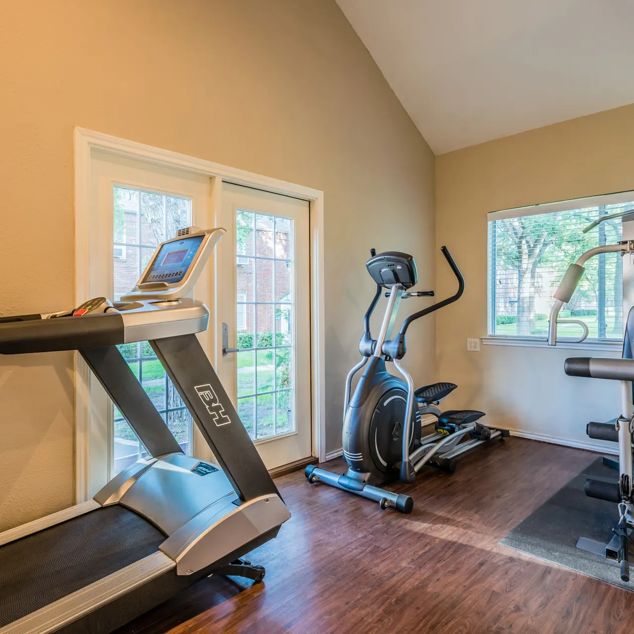 Crestwood Place Apartments - Fitness, Working Out, Sport