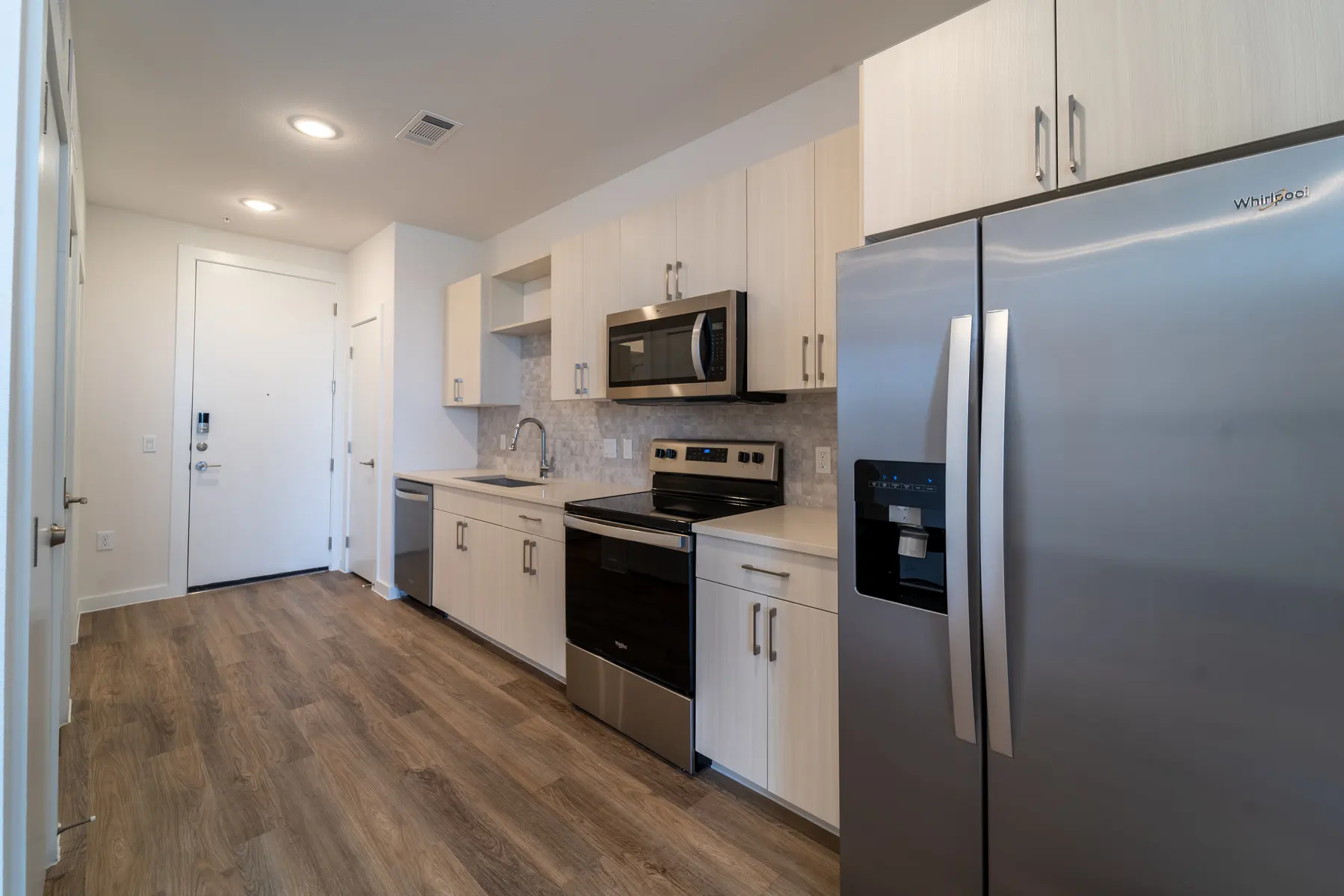 Ellis Highline - Flooring, Room, Indoors