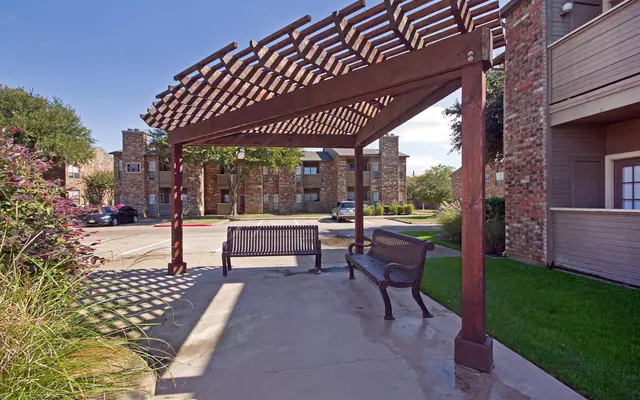 Windscape Apartments - Bench, Patio, Porch