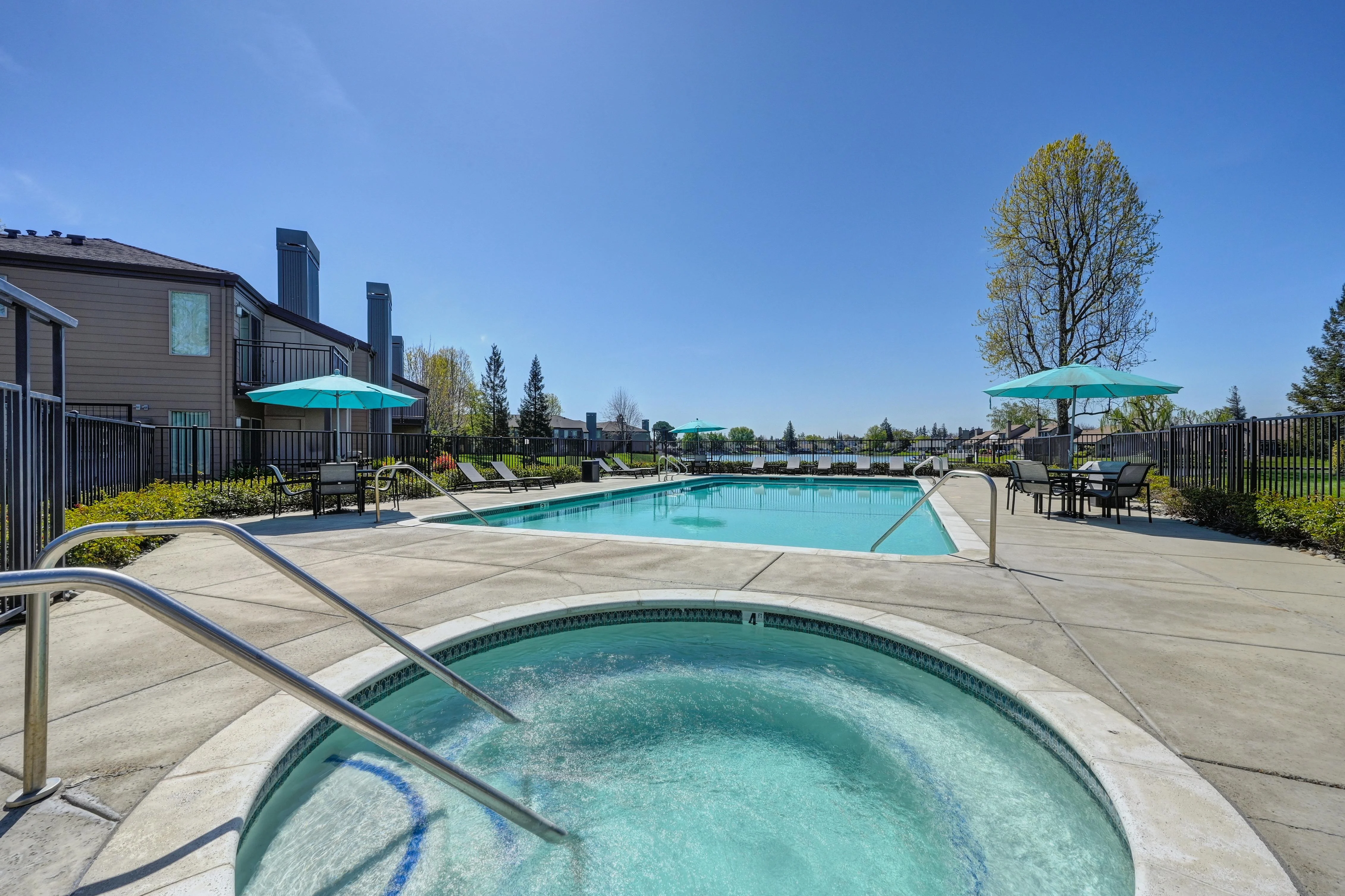 Lakeview Village - Pool, Water, Nature