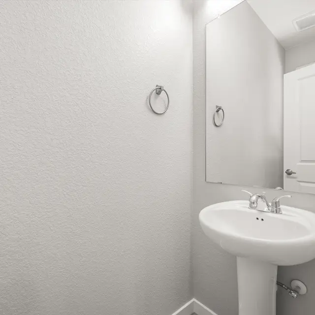 33-Bathroom - Unit 2.jpg 33-Bathroom - Unit 2.jpg