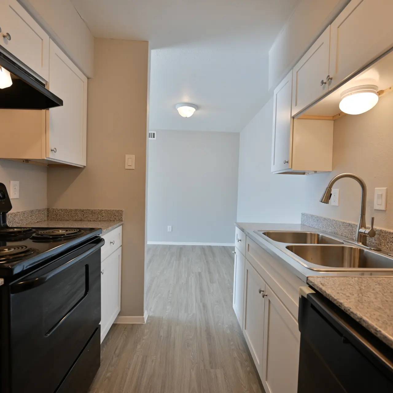 Harlee Harlee - Room, Wood