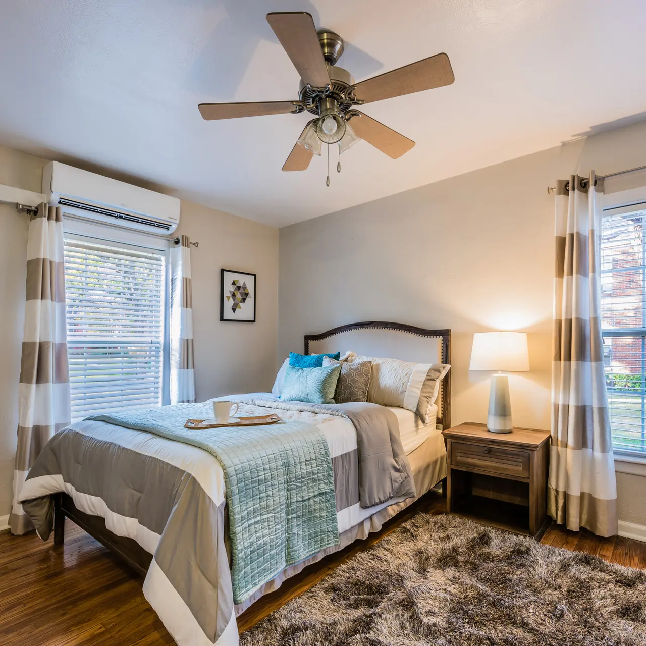 Crestwood Place Apartments - Ceiling Fan, Bedroom, Room