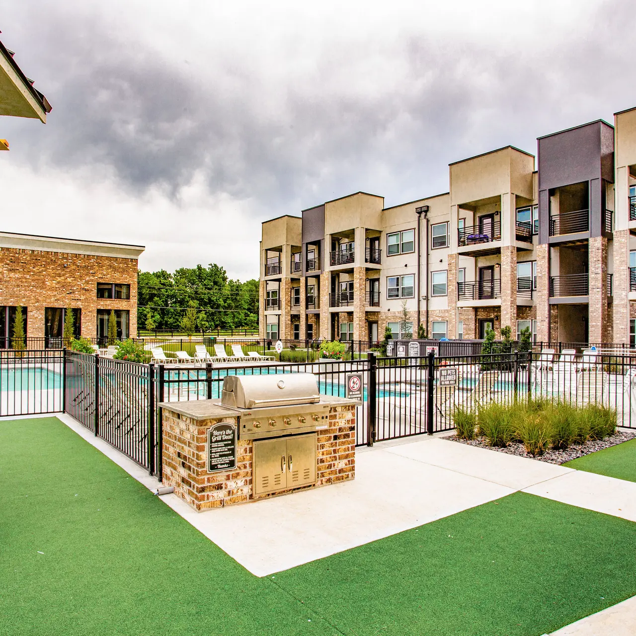 Crown at Seven Oaks Crown at Seven Oaks - City, Neighborhood, Condo