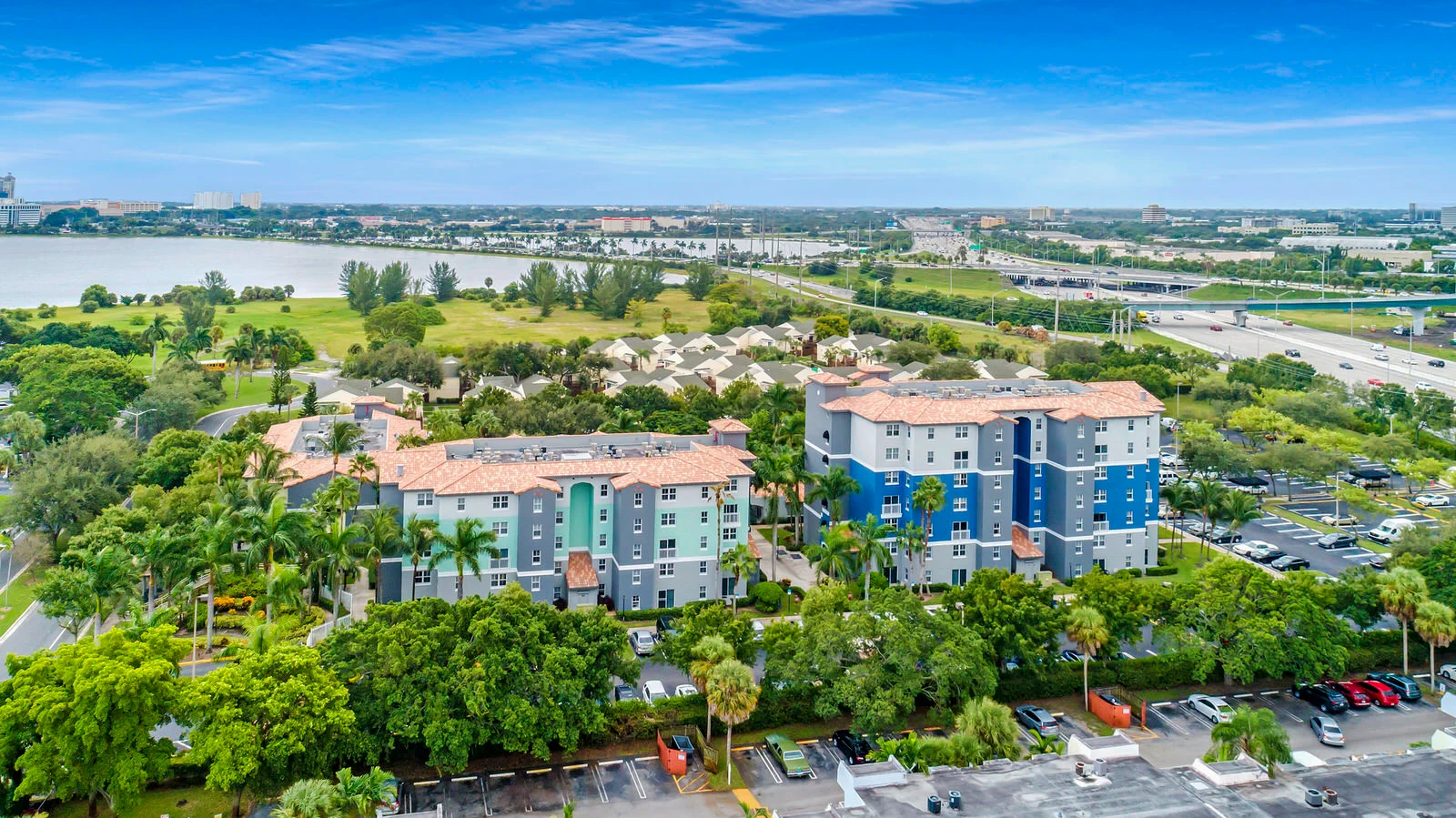 Pinnacle Palms Apartments Pinnacle Palms Apartments - Scenery