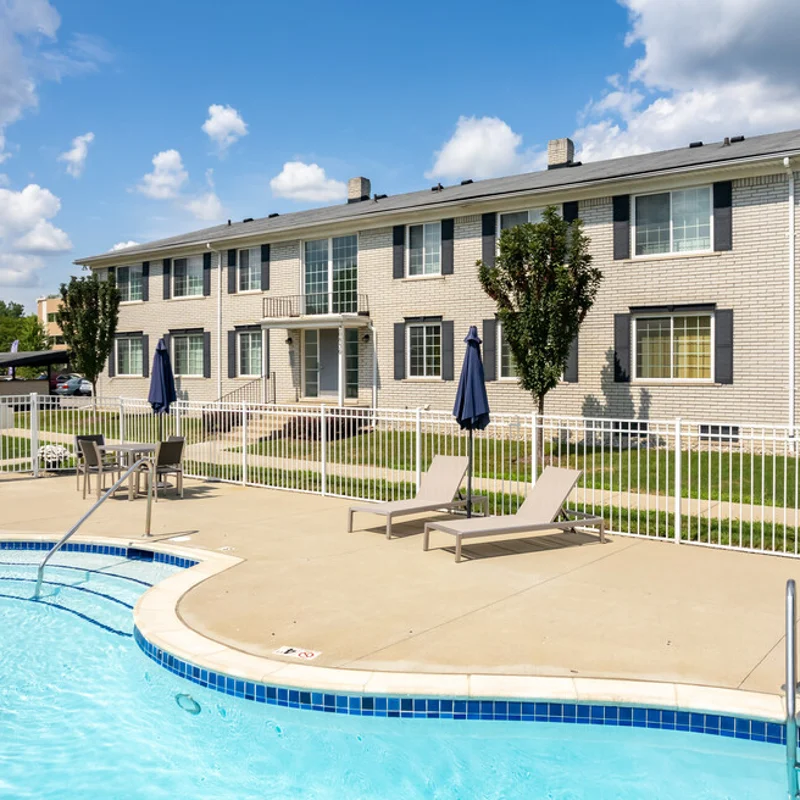 The Botsford - Pool, Bench, Hotel