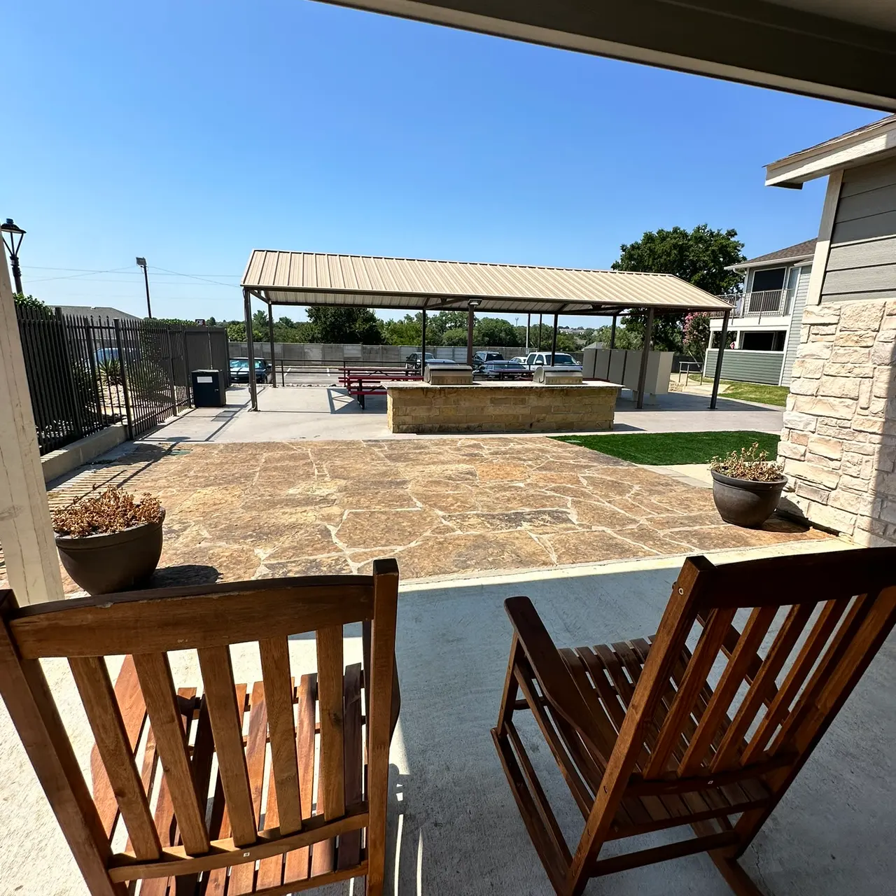 Autumn Breeze Apartments - Floor, Plant, Chair