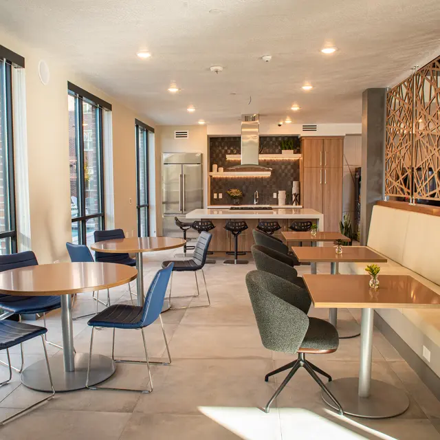 The Royce on 9th - Indoors, Restaurant, Cafeteria