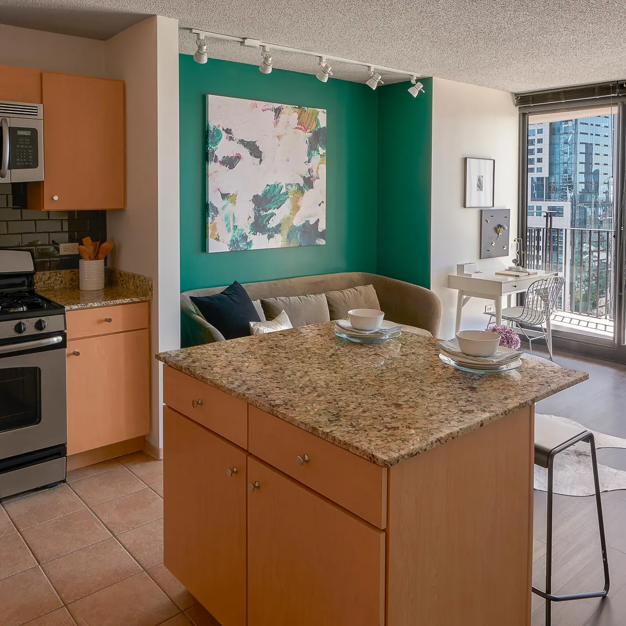 Aqua at Lakeshore East - Room