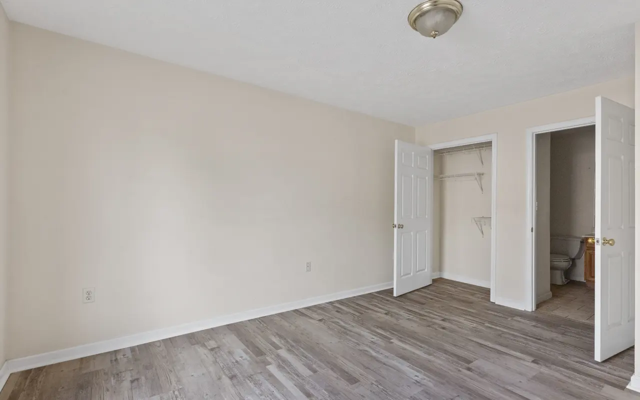 Promise Landing Apartments - Flooring, Floor, Wood