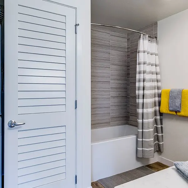 One Lakefront - Room