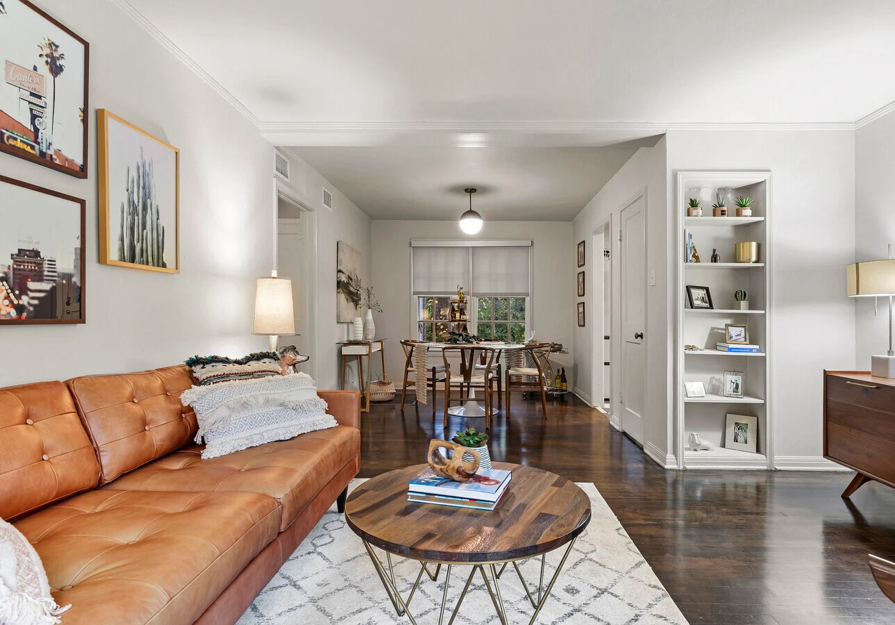 Hampton Plaza - Home Decor, Building, Furniture