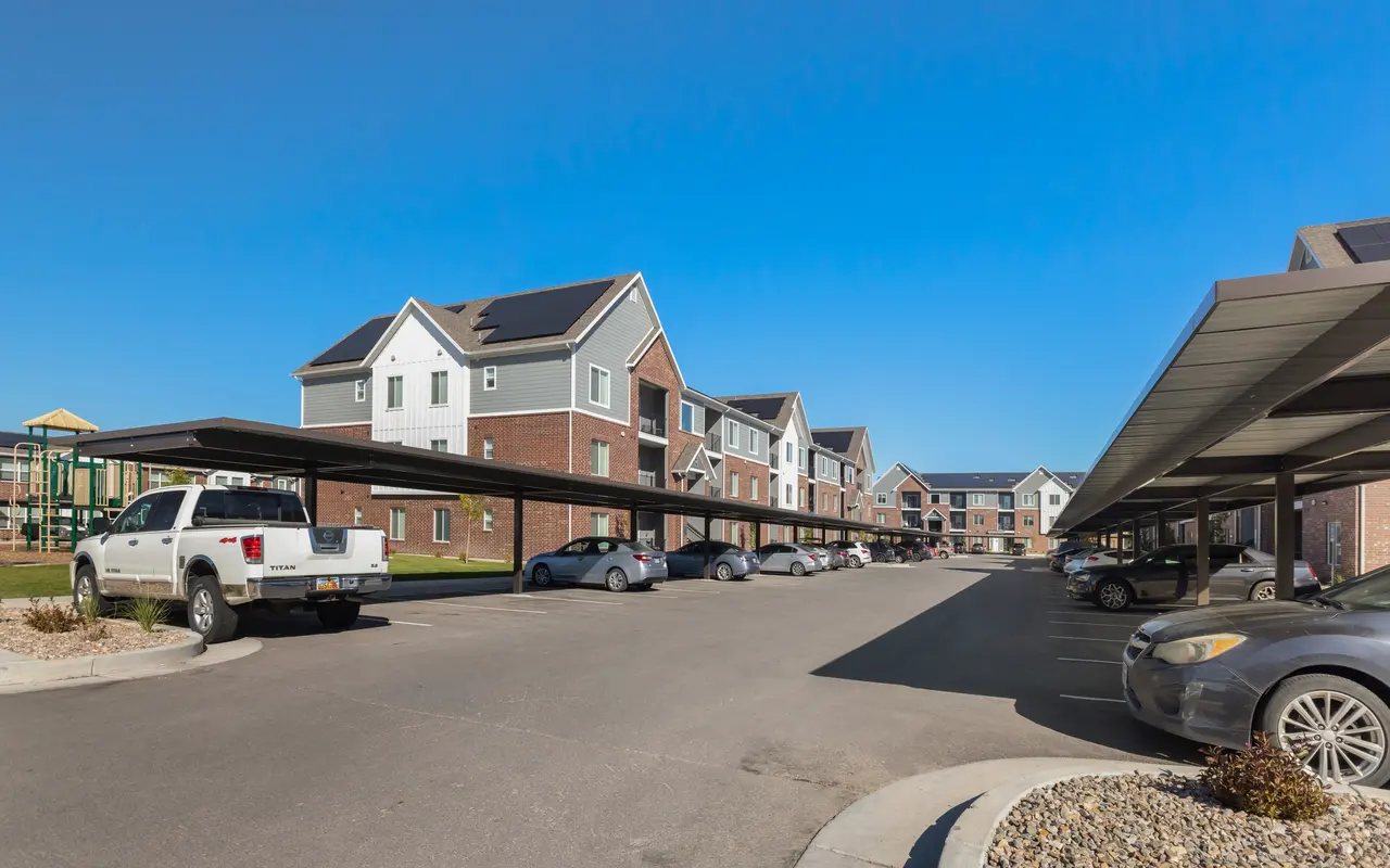 Station at Park Meadows - Suburb, Neighborhood, Car