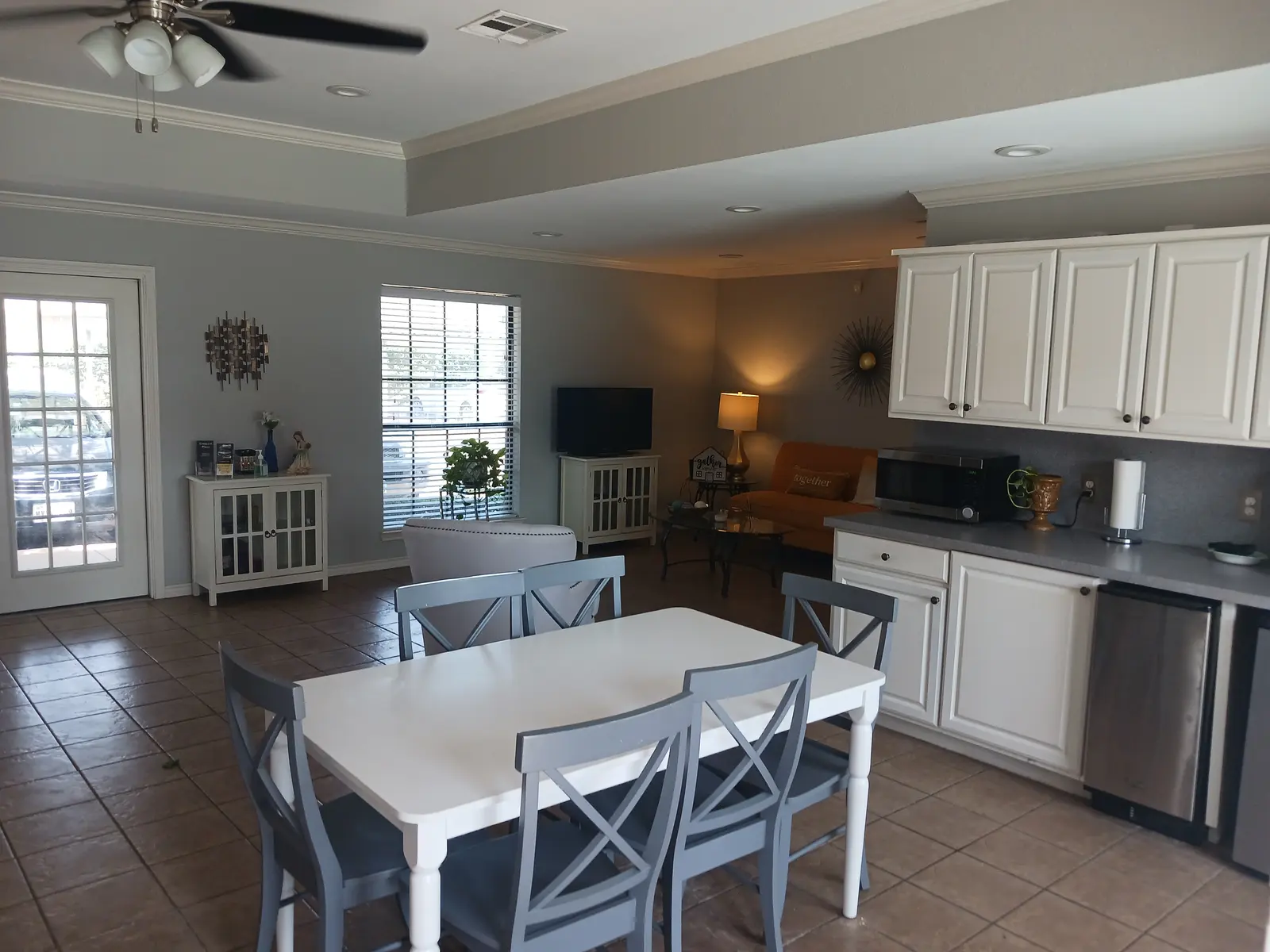 Dining Room, Dining Table, Indoors