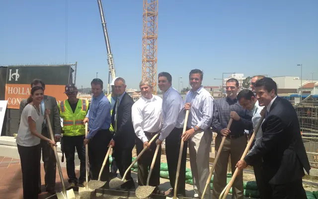 Holland Partner Group - Person