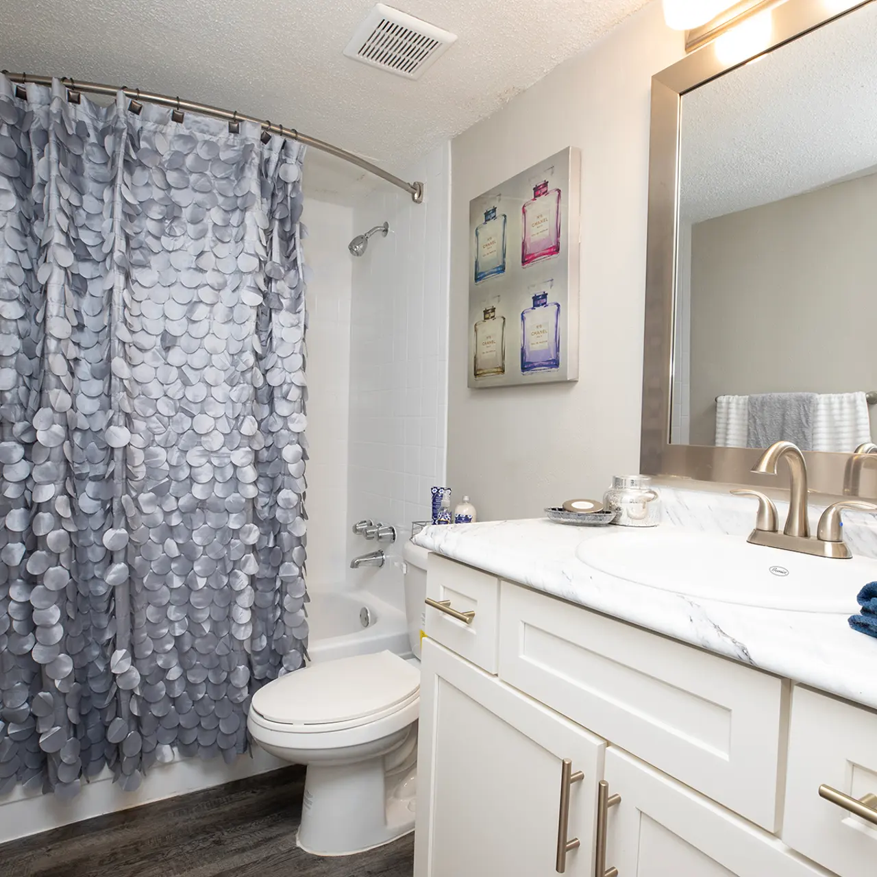 10- Westshore Crossing, Tampa, FL 33603.jpg