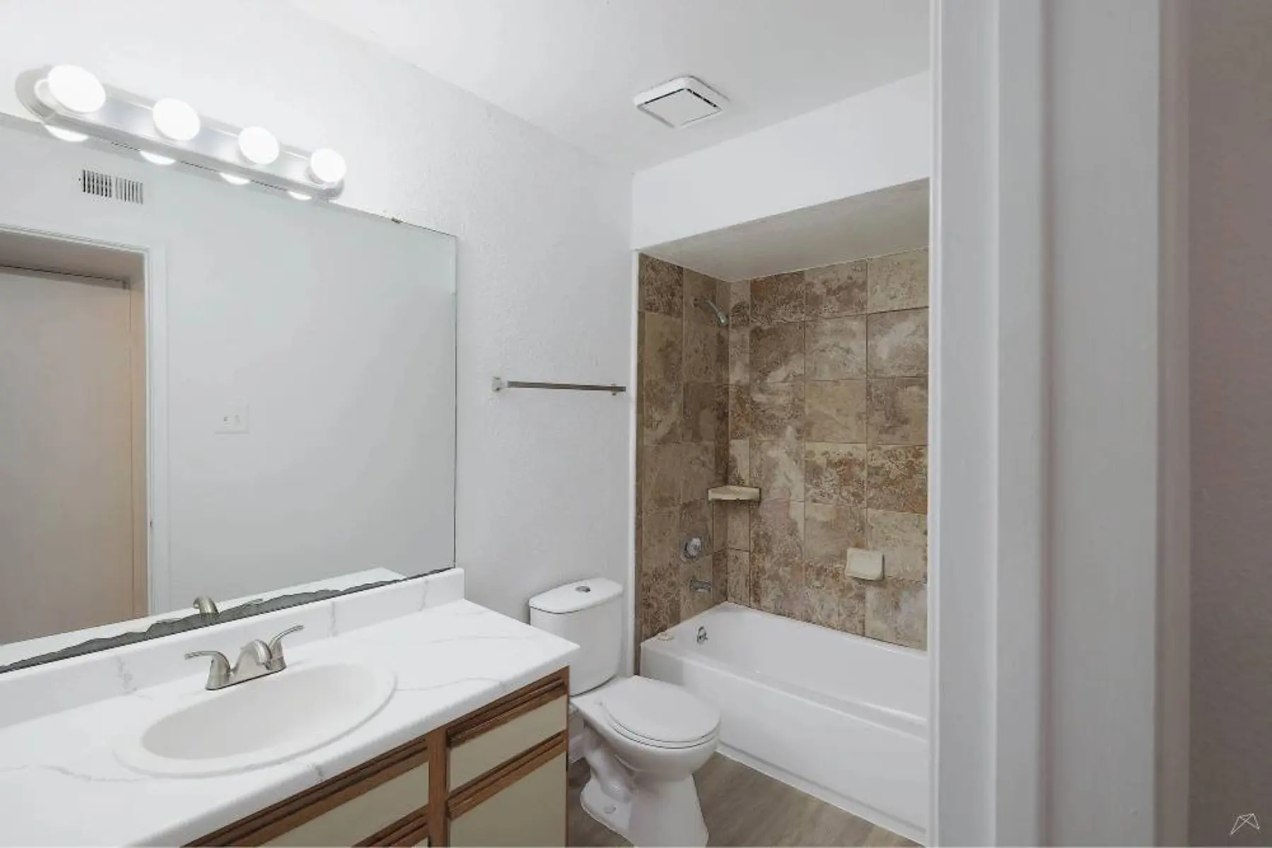 p2527064_Lexington_Hills_2bed_2bath_A_26_2_FloorPlan.jpg