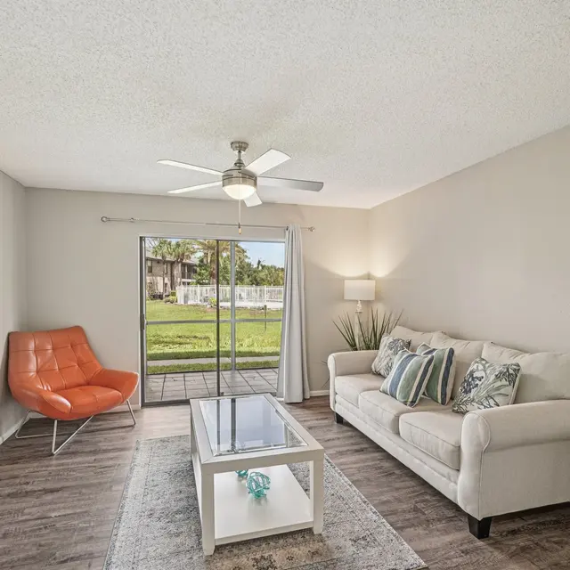 6-web-or-mls-Center Rd-S2607-006.jpg