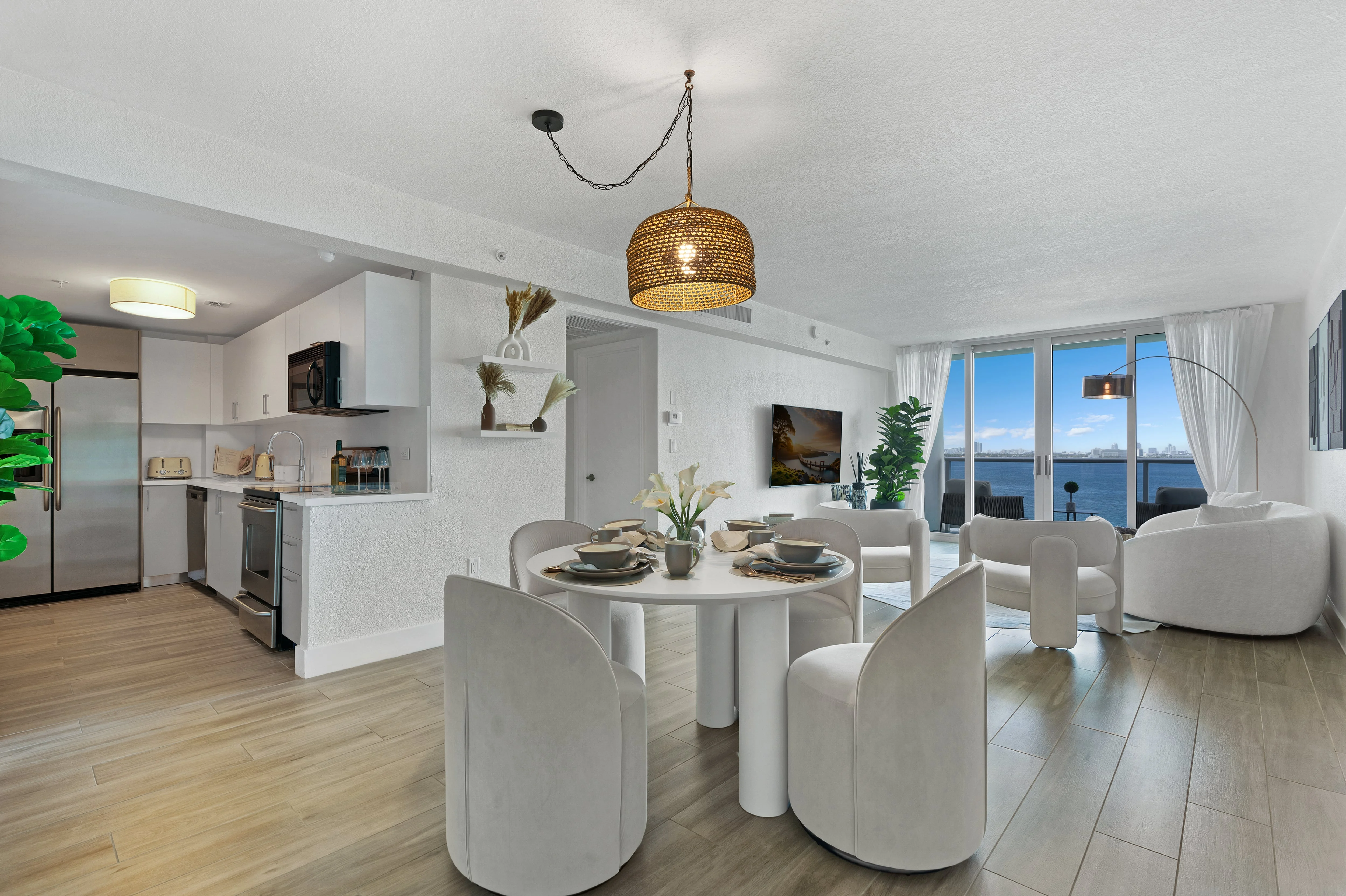 Home | Wake Biscayne Bay