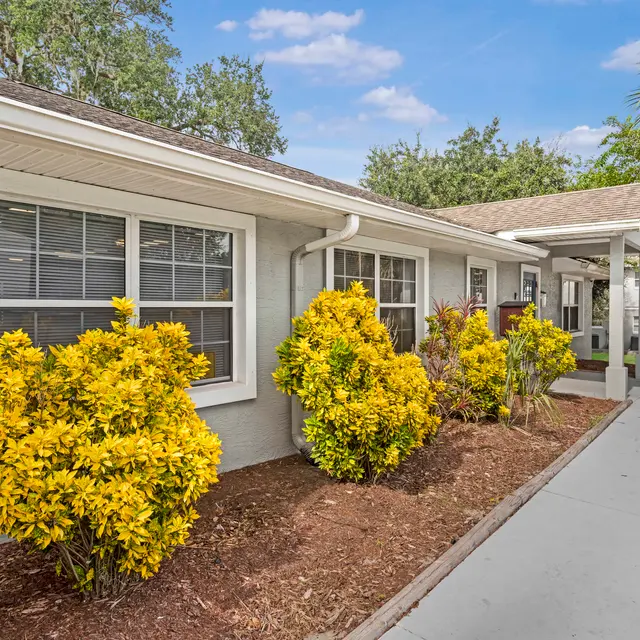 Oyster Creek - Exterior