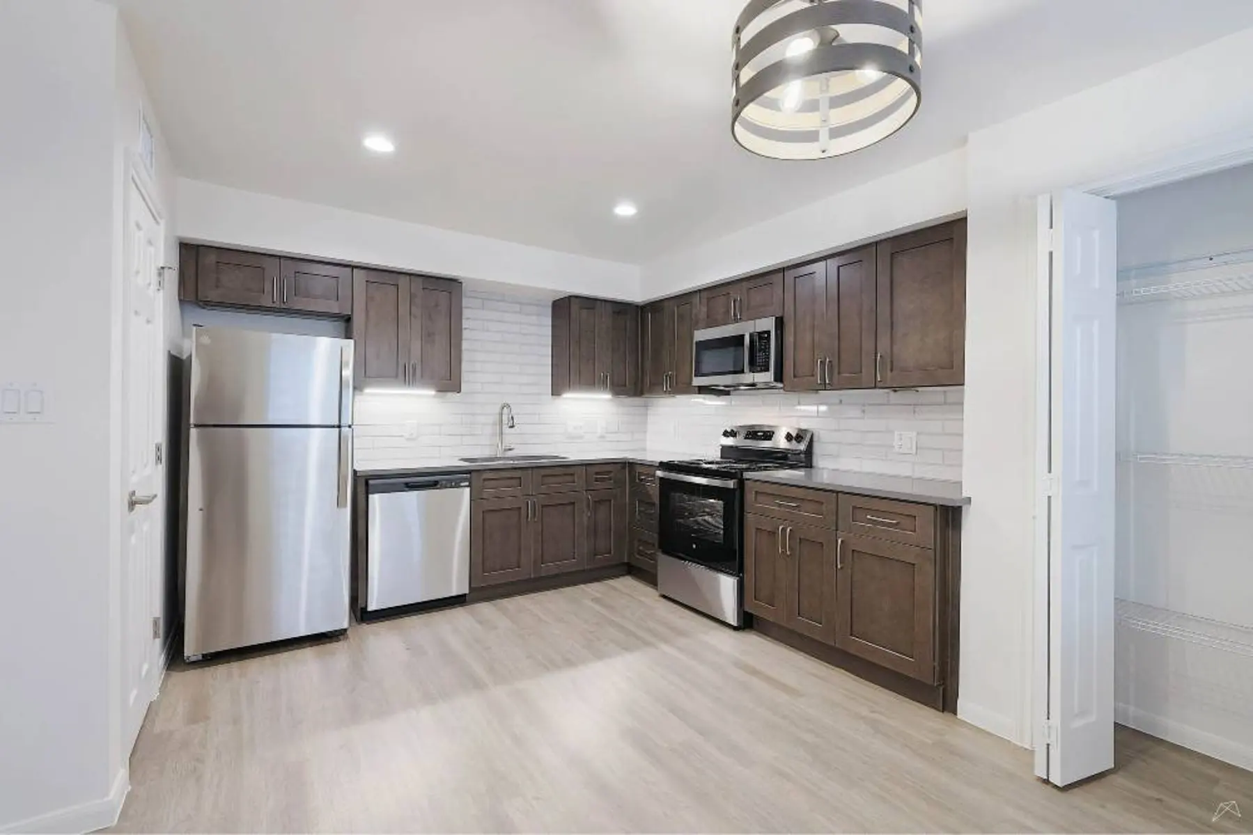 p2527061_Bridge_at_Bent_Tree_Two_Bed_Two_Bath8_2_FloorPlan.jpg