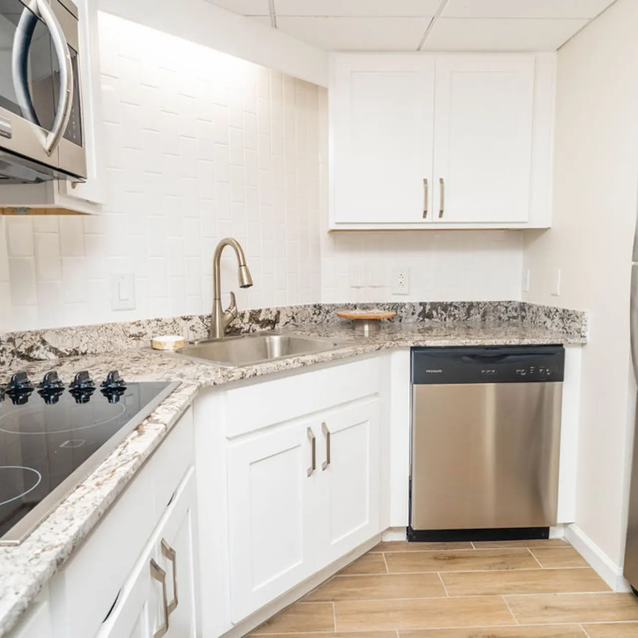 11- Edison Grand, Fort Myers, FL 33901.jpg