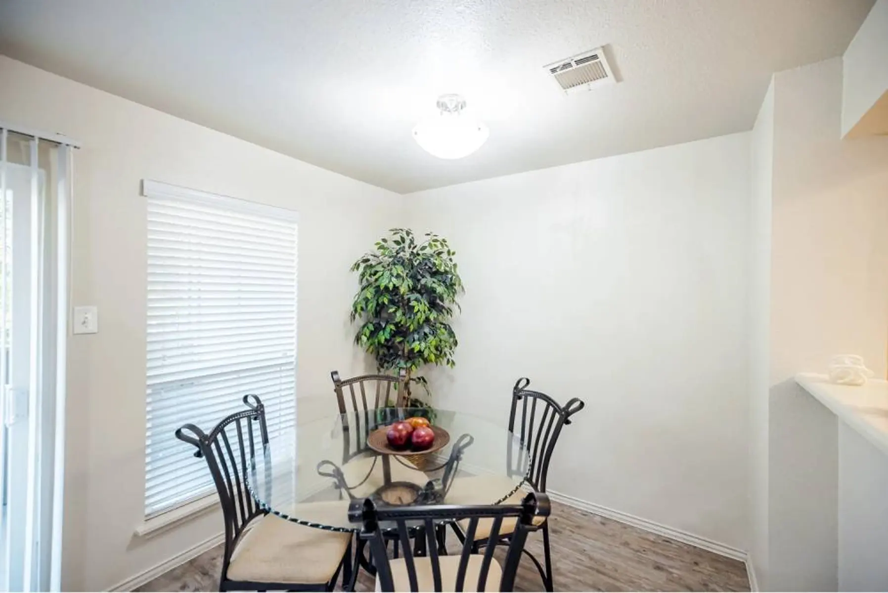 p2527063_Bridge_at_Sterling_Village_Executive_5_2_FloorPlan.jpg