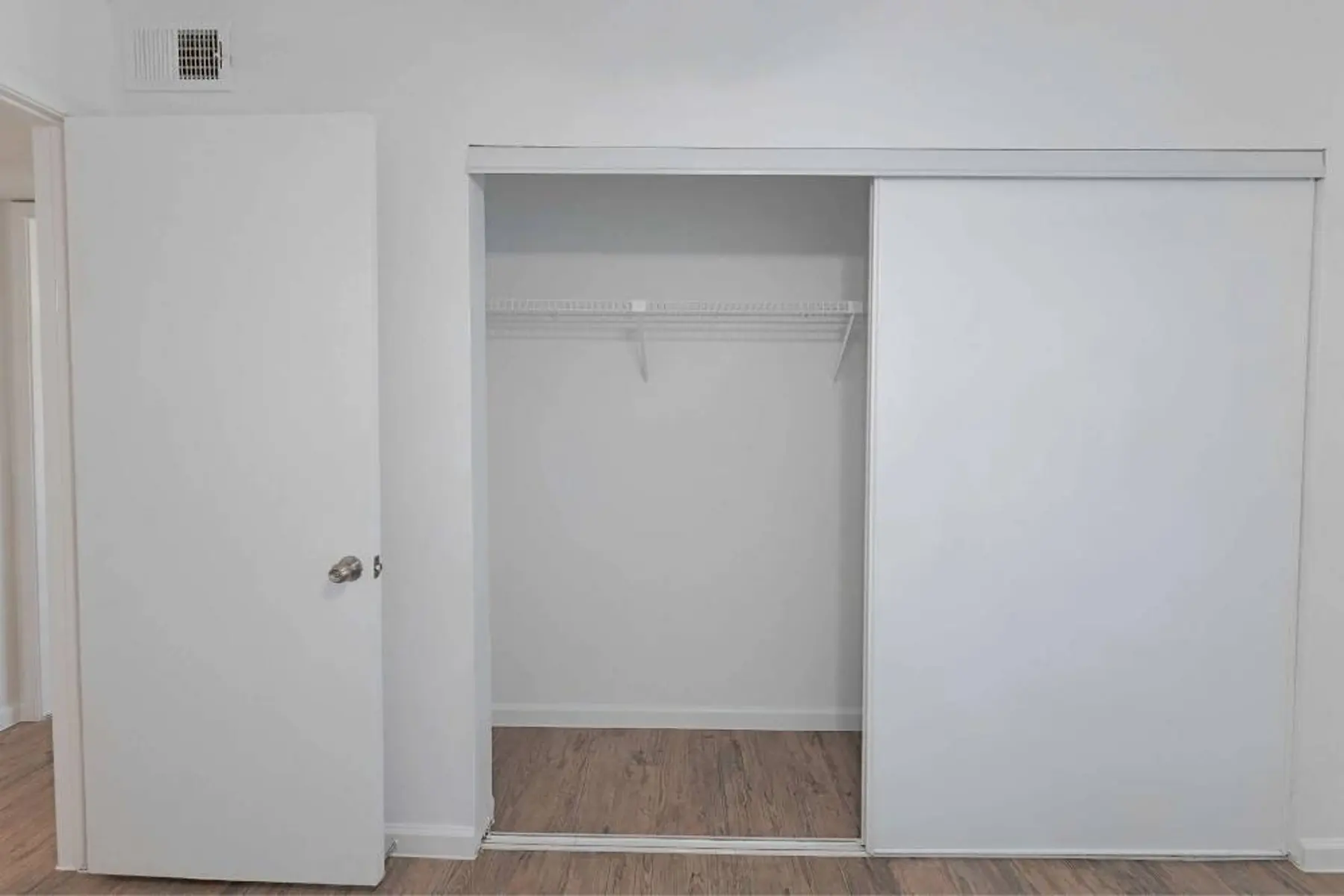 p2527064_Lexington_Hills_2bed_1bath_A_13_2_FloorPlan.jpg