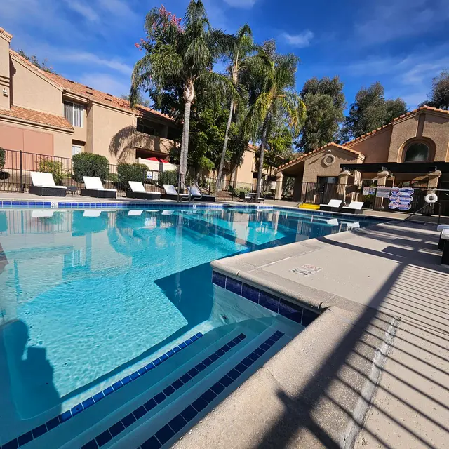 Summerwind Apartments - Pool