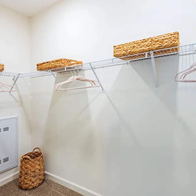 102960084.jpg 102960084.jpg