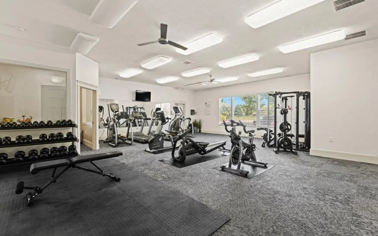 Fitness Center 3 IMG_9328.jpg